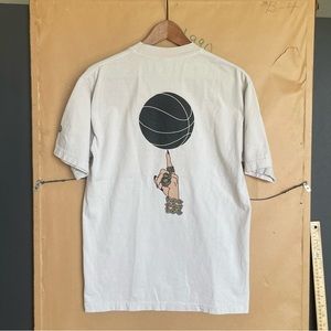 RARE Undrcrwn T-Shirt By Kari Cruz For The Brooklyn Nets Tee Men’s S